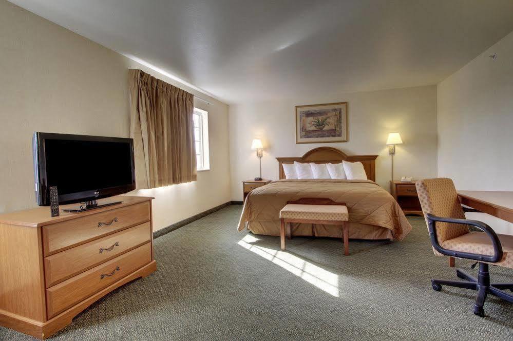 Oak Hill Inn & Suites Canton Exterior photo